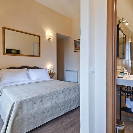 Vatican Domus Luxury Rooms โรม ภายนอก รูปภาพ