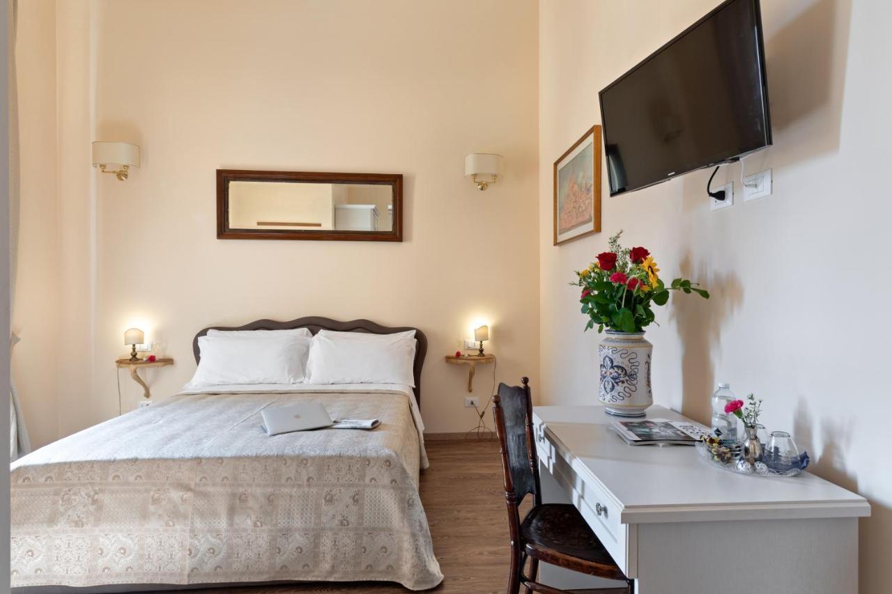 Vatican Domus Luxury Rooms โรม ภายนอก รูปภาพ